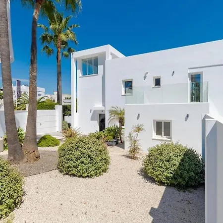 דירה With Private Pool Nueva Andalucia מארבלה